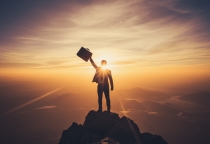 Ngày Doanh nhân Việt Nam 13/10 – Nguồn gốc, ý nghĩa & Tôn vinh tinh thần doanh nhân