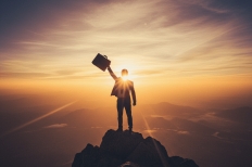 Ngày Doanh nhân Việt Nam 13/10 – Nguồn gốc, ý nghĩa & Tôn vinh tinh thần doanh nhân