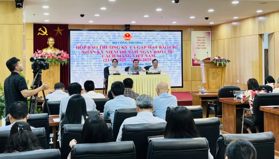 Siết chặt thị trường hàng hóa cuối năm 2025: Giữ vững niềm tin vào thương hiệu thật