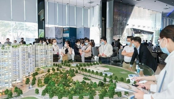 TP.HCM Xử Lý Nghiêm Môi Giới Bất Động Sản "Chui": Hồi Chuông Cảnh Tỉnh Để Lập Lại Trật Tự Thị Trường