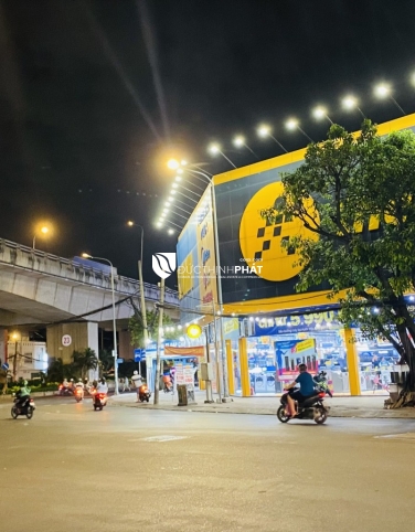 MẶT TIỀN KINH DOANH ĐỈNH – HUỲNH TẤN PHÁT, QUẬN 7