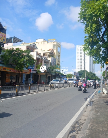 Bán Nhà Mặt Tiền Hòa Bình – Ngay Ngã Tư Tô Hiệu – Giảm Sâu Chỉ Còn 12.7 Tỷ