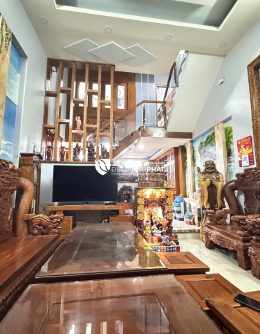 NHÀ GỖ CAO CẤP – HẺM XE TẢI NGUYỄN TƯ GIẢN – 4 TẦNG – 99M2 – 11.9 TỶ