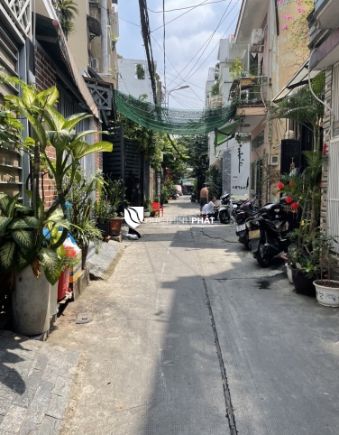 CẦN BÁN NHÀ TÂN PHÚ – GẦN LŨY BÁN BÍCH, XE TẢI VÀO TẬN NHÀ