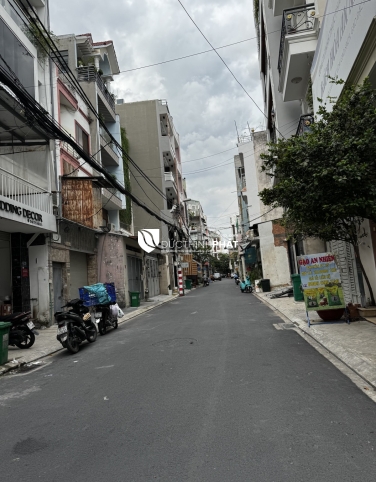 110 m² MẶT TIỀN CỘNG HÒA – TIỆN XÂY KHÁCH SẠN – VĂN PHÒNG – CHDV