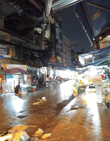  PHƯỜNG 1 BÌNH THẠNH - NHÀ 2 MẶT TIỀN TRƯỚC SAU - NGAY CHỢ BÀ CHIỂU