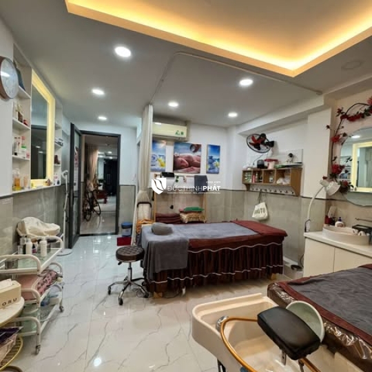 Nhà Đẹp Tân Phú – Sổ Hồng Riêng, 2 Mặt Hẻm Xe Hơi, Full Nội Thất 5 Tầng, Hoàn Công Đủ
