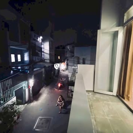 BÁN NHÀ SỔ HỒNG RIÊNG GIÁ RẺ – HẺM XE HƠI, LÔ GÓC, NHÀ ĐẸP NHƯ MỚI