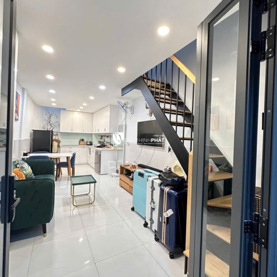 Nhà đẹp Quận 3 – Lý Chính Thắng 23m², 2PN, hẻm thẳng xe máy 4.5m, nội thất cao cấp