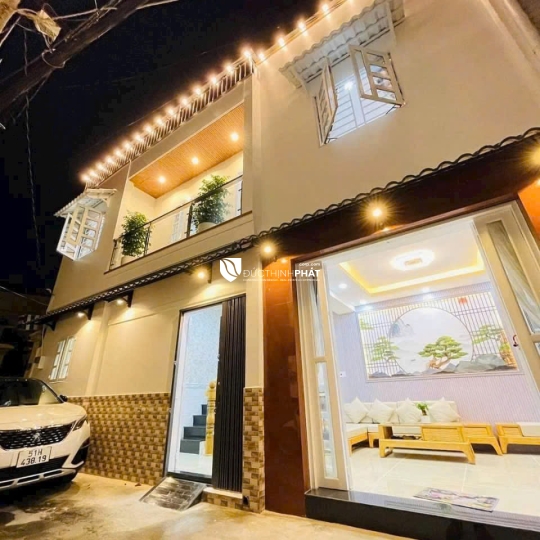 NHÀ ĐẸP, HẺM XE HƠI – SỔ HỒNG RIÊNG, GẦN CÔNG VIÊN LÀNG HOA!