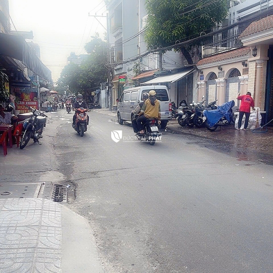 BÁN NHÀ MẶT TIỀN TP.HCM – LÝ THƯỜNG KIỆT, LÔ GÓC 2 MẶT THOÁNG