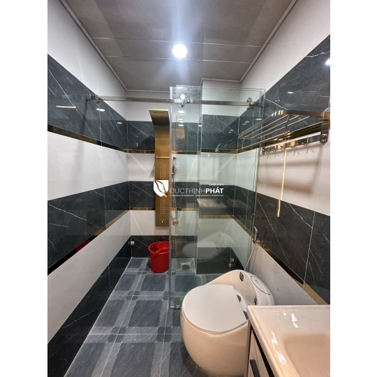 Bất Động Sản Dòng Tiền Cao – Nhà Mới, Kinh Doanh Tốt, Đường Xe Tải, Sổ Đẹp