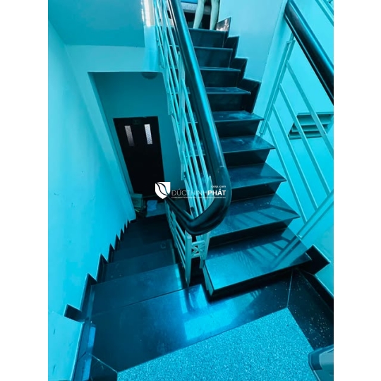 🏡 HẺM NHỰA Ô TÔ THÔNG NGAY CHỢ PHẠM VĂN HAI - NHÀ 5 TẦNG KIÊN CỐ, 6PN - GIÁ CHỈ NHỈNH 8 TỶ!