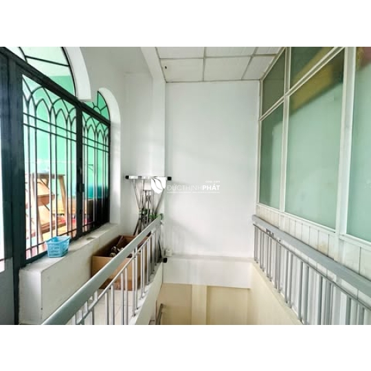Bán Bất Động Sản Dòng Tiền, Lê Văn Duyệt, Bình Thạnh - Cơ Hội Đầu tư  - Nhà 3 Tầng, Hẻm Xe Hơi, Dòng Tiền Tốt