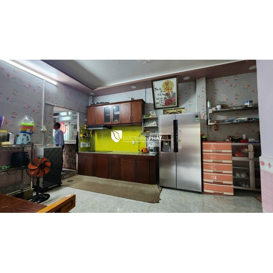 🔥 NHÀ LÔ GÓC NHÀ BÈ - GIÁ RẺ BẤT NGỜ CHỈ 3.9 TỶ - NGANG 10M NỞ HẬU NHẸ - DIỆN TÍCH KHỦNG 116M² - VỊ TRÍ ĐẮC ĐỊA GẦN TRƯỜNG QUỐC TẾ VIỆT-MỸ 💎