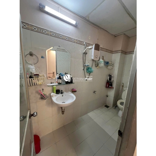 CƠ HỘI SỞ HỮU NHÀ Ở GIÁ RẺ GIÁP QUẬN 10 HẺM THOÁNG, GIÁ TỐT NHẤT KHU VỰC!