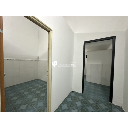 BÌNH THẠNH, ĐƯỜNG PHAN VĂN TRỊ, P11 – NHÀ GẦN 50M² – HẺM Ô TÔ ĐỖ CỬA – GIÁ CHỈ 5.X TỶ