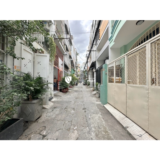 Nhà Sổ Hồng Riêng – Khu Phan Xích Long, Diện Tích Lớn, Nở Hậu Tài Lộc