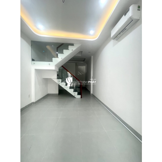Bán Nhà Sổ Hồng Riêng Giá Rẻ – Hẻm Xe Hơi, Gần Mặt Tiền, 4 Phòng Ngủ, Pháp Lý Chuẩn