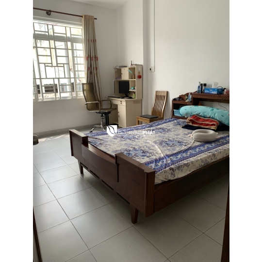 BÁN NHÀ SỔ HỒNG RIÊNG – 4 LẦU, Ô TÔ ĐỖ CỬA, VÀI BƯỚC RA MẶT TIỀN, GIÁ TỐT 
