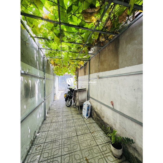 BÁN NHÀ SÂN VƯỜN 110M² NGAY ĐẠI HỌC VĂN LANG – NHÀ HẺM XE HƠI GÒ VẤP – NGANG 10M THOÁNG ĐẸP