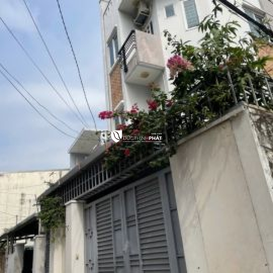 NHÀ PHỐ PHÚ NHUẬN – HẺM ĐẸP – VỊ TRÍ VÀNG SÁT MẶT ĐƯỜNG – GIÁ CHỈ 3.85 TỶ!