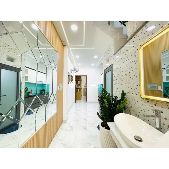 Bán Nhà Mặt Tiền Trương Đăng Quế P3 Gò Vấp – Giáp Phú Nhuận, Sổ Vuông Đẹp, Giá Tốt 7.x Tỷ
