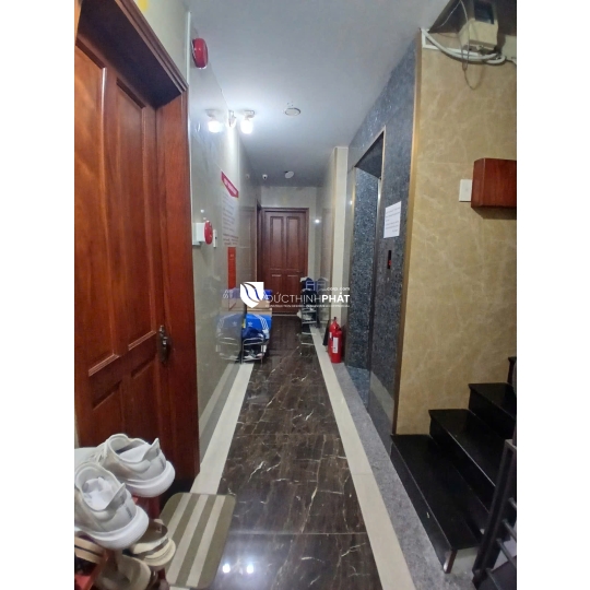 CHDV SIÊU DÒNG TIỀN TRUNG TÂM TÂN BÌNH – GIÁP QUẬN 3, PHÚ NHUẬN – HẺM THÔNG – 2 NHÀ RIÊNG CỬA THÔNG NHAU – THANG MÁY, PCCC ĐẦY ĐỦ – DÒNG TIỀN 150–160TR/THÁNG