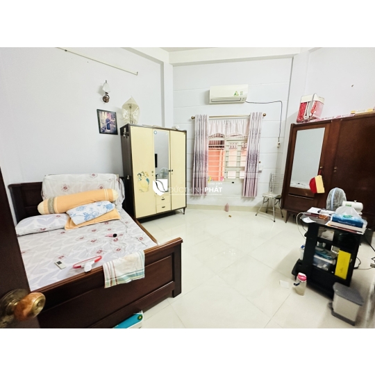 TRUNG TÂM PHÚ NHUẬN – NHÀ SỔ HỒNG RIÊNG – BIỆT THỰ ĐẲNG CẤP, VỊ TRÍ ĐẸP, LÔ GÓC!
