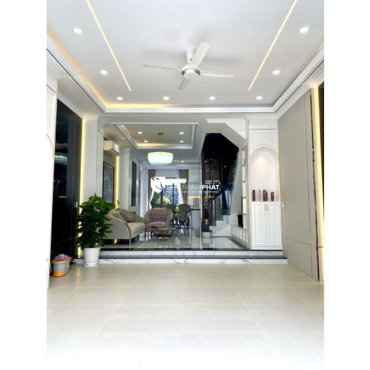 Nhà phố Nhà Bè – 4 Tầng, Thang Máy, Smart-Home – Sát Quận 7, Giá 10.8 Tỷ