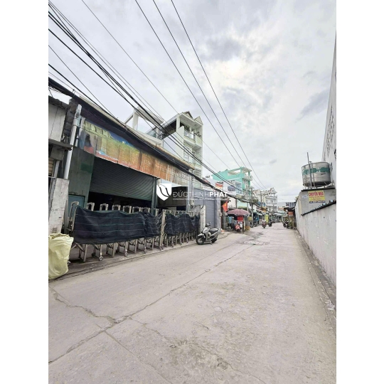 Nhà Xưởng 270m² – Cách 2 Căn Ra Mặt Tiền Hồ Học Lãm  Hẻm Xe Tải 8m – Ngang 7.1m Nở Hậu 8.1m