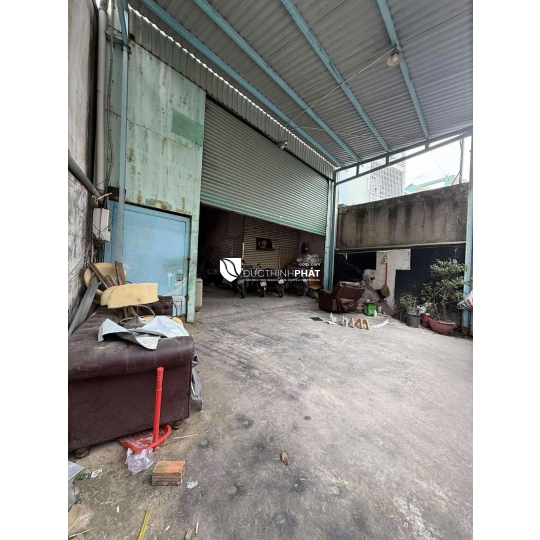 Nhà Xưởng 270m² – Cách 2 Căn Ra Mặt Tiền Hồ Học Lãm  Hẻm Xe Tải 8m – Ngang 7.1m Nở Hậu 8.1m