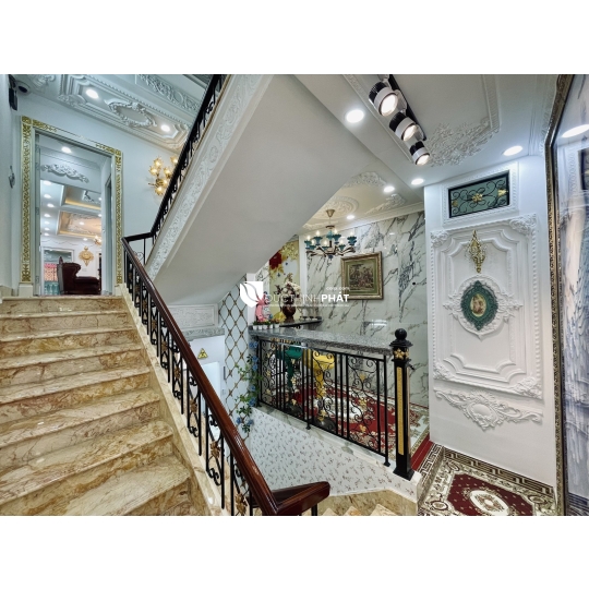 Bán Nhà Mặt Tiền Ba Tháng Hai – View Hà Đô Centrosa Garden – Kinh Doanh Cực Đỉnh