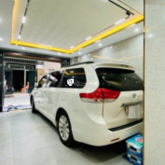 SIÊU PHẨM 5 TẦNG - XE HƠI NGỦ TRONG NHÀ -  THANG MÁY XỊN XÒ - FULL NỘI THẤT - NHÀ THIẾT KẾ SIÊU LUNG LINH - CHỈ 9.x TỶ