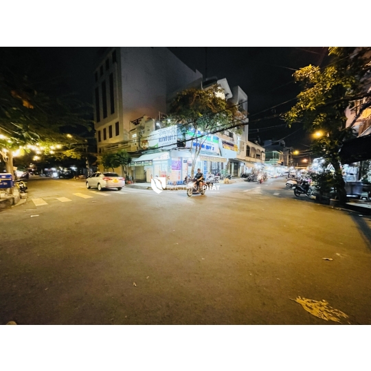 CĂN GÓC 2 MẶT TIỀN - VỊ TRÍ VÀNG KINH DOANH - TÂN KIỂNG, QUẬN 7