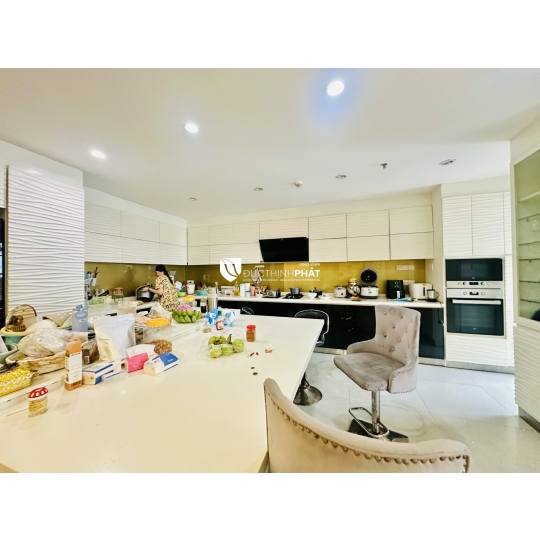 Căn hộ siêu đỉnh 253 m² tầng 30 Sunrise City Central – view triệu đô, giá tốt