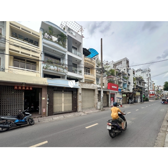 BÁN NHÀ MẶT TIỀN KINH DOANH – NGUYỄN TRỌNG TUYỂN, PHÚ NHUẬN