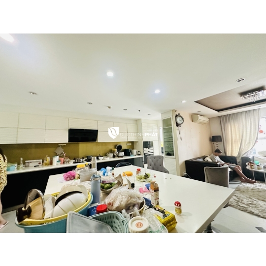 Căn hộ siêu đỉnh 253 m² tầng 30 Sunrise City Central – view triệu đô, giá tốt