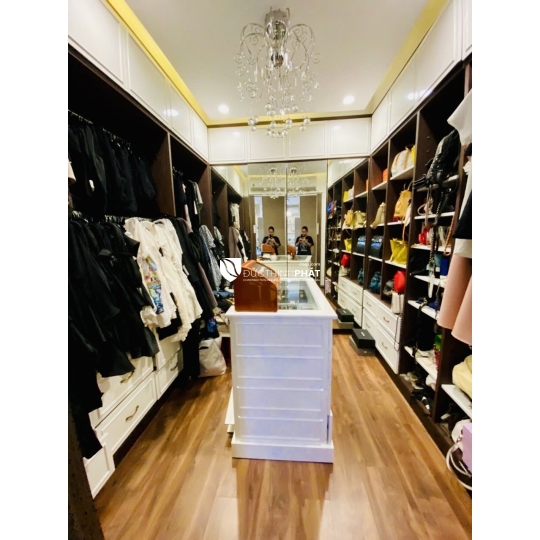 Căn hộ siêu đỉnh 253 m² tầng 30 Sunrise City Central – view triệu đô, giá tốt