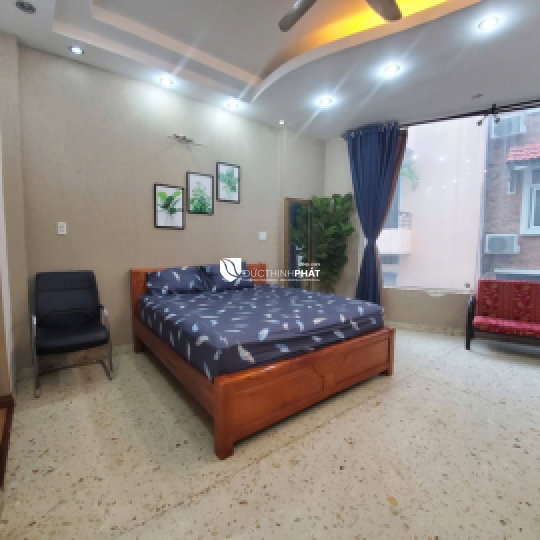BÁN NHÀ HẺM XE HƠI NGUYỄN ĐÌNH CHÍNH, PHÚ NHUẬN – 5 TẦNG – THU NHẬP 30 TRIỆU/THÁNG – GIÁ 11.5 TỶ