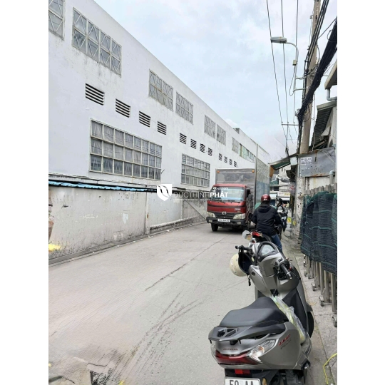 Nhà Xưởng 270m² – Cách 2 Căn Ra Mặt Tiền Hồ Học Lãm  Hẻm Xe Tải 8m – Ngang 7.1m Nở Hậu 8.1m