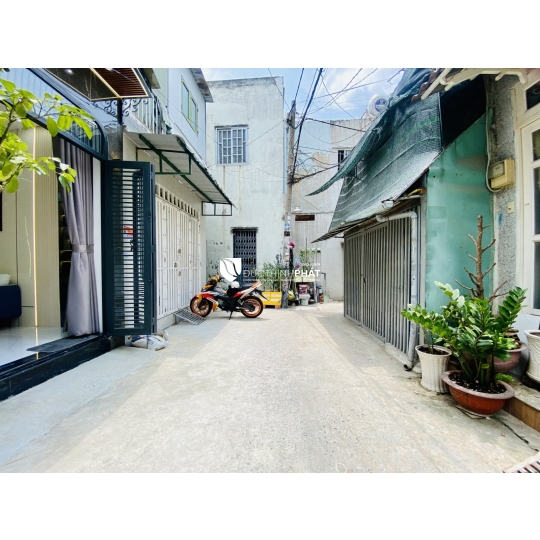 SIÊU PHẨM NHÀ 3 PHÒNG NGỦ GÒ VẤP – THỐNG NHẤT, P16 – NHÀ ĐẸP, BAN CÔNG, SHR VUÔNG ĐẸP