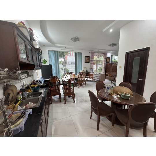 Bán Biệt Thự KDC Phú Nhuận, Quận 12 – Diện Tích 240m², Sổ Hồng, Khu Dân Cư Đẳng Cấp