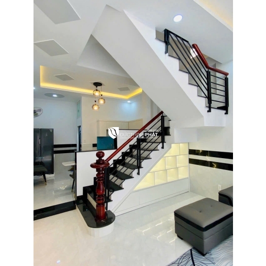 Nhà Hẻm Xe Hơi Bùi Quang Là – Thông Nguyễn Tư Giản, 2 Tầng BTCT, Full Nội Thất – Giá Chỉ 4.99 Tỷ