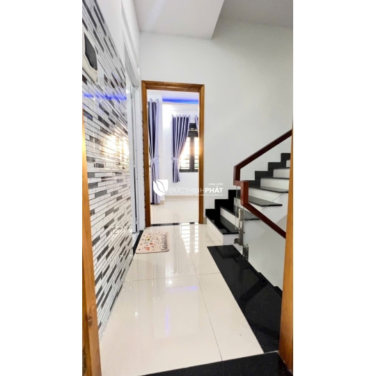 NHÀ ĐẸP 5 TẦNG PHẠM VĂN CHIÊU – HẺM XE HƠI – FULL NỘI THẤT – GẦN CHỢ, TRƯỜNG HỌC – CHỈ 6.18 TỶ