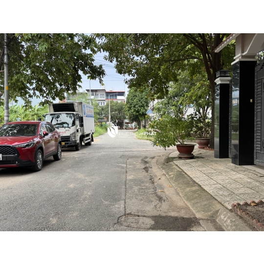Bán Biệt Thự KDC Phú Nhuận, Quận 12 – Diện Tích 240m², Sổ Hồng, Khu Dân Cư Đẳng Cấp