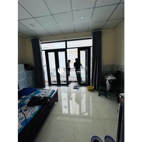 CẦN BÁN NHÀ SỔ HỒNG RIÊNG QUẬN 7 – NGUYỄN THỊ THẬP, HẺM XE HƠI, DÒNG TIỀN TỐT