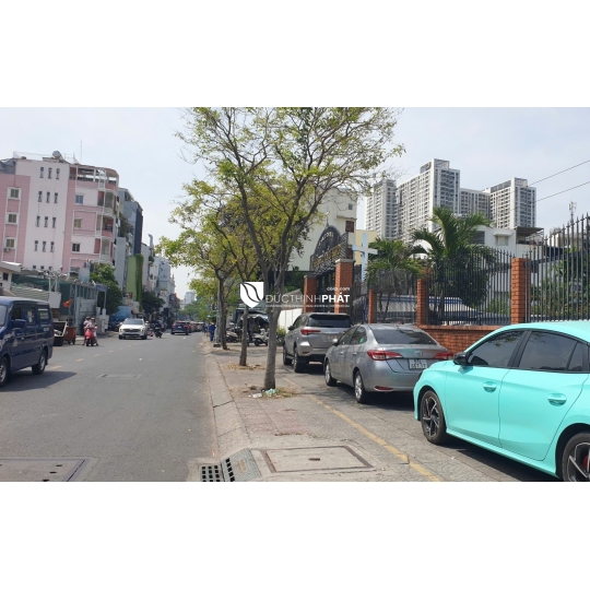 Bán Nhà 5 Tầng Sát Phố Tây Bùi Viện – Hẻm Ô Tô Đỗ Trước, Vị Trí Trung Tâm, Kiên Cố