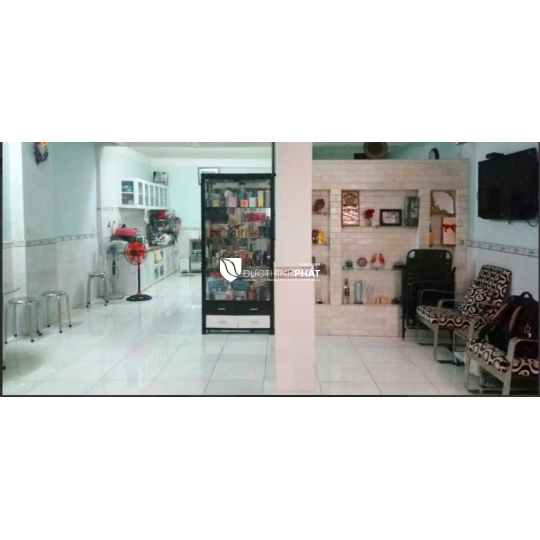 BÁN NHÀ HẺM XE BA GÁC – HUỲNH VĂN BÁNH PHƯỜNG 17 PHÚ NHUẬN – 1 TRỆT 1 LẦU + SÂN THƯỢNG – CHỈ 70M RA CAO THẮNG – GẦN NGUYỄN VĂN TRỖI