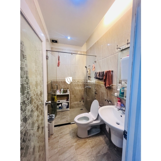 Nhà Hẻm VIP Kỳ Đồng, Quận 3 – Lô Góc, Ô Tô Tránh, Sổ Riêng A4, 51/79 m², 3 Tầng – 10.5 Tỷ thương lượng
